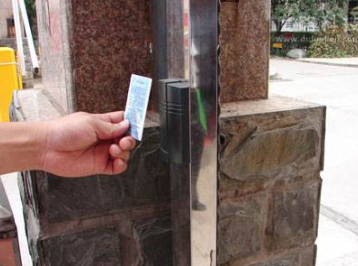 С区(qū)里(lǐ)װ禁(jìn)ϵô洦